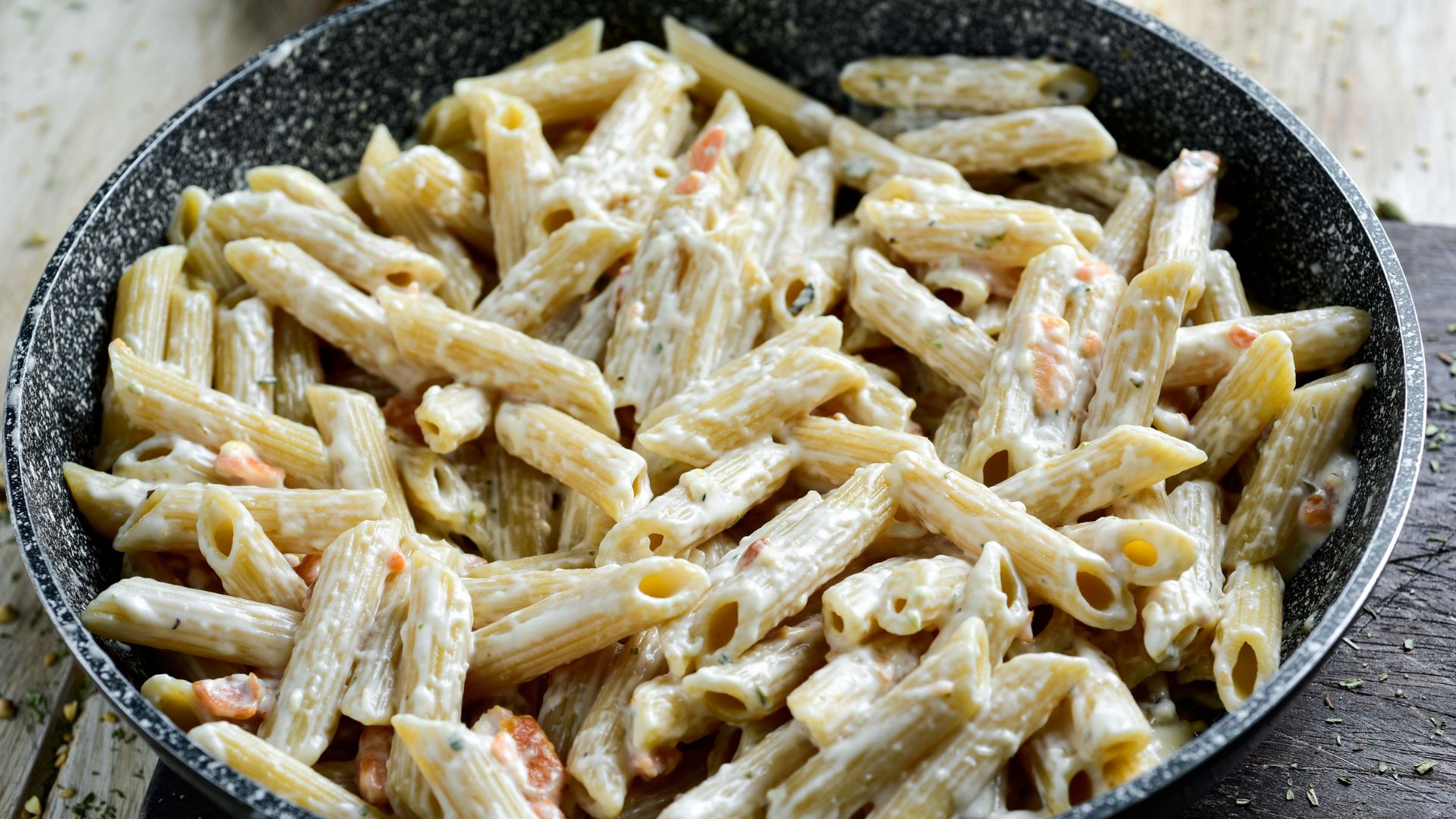 pennette panna e salmone pennette panna e salmone