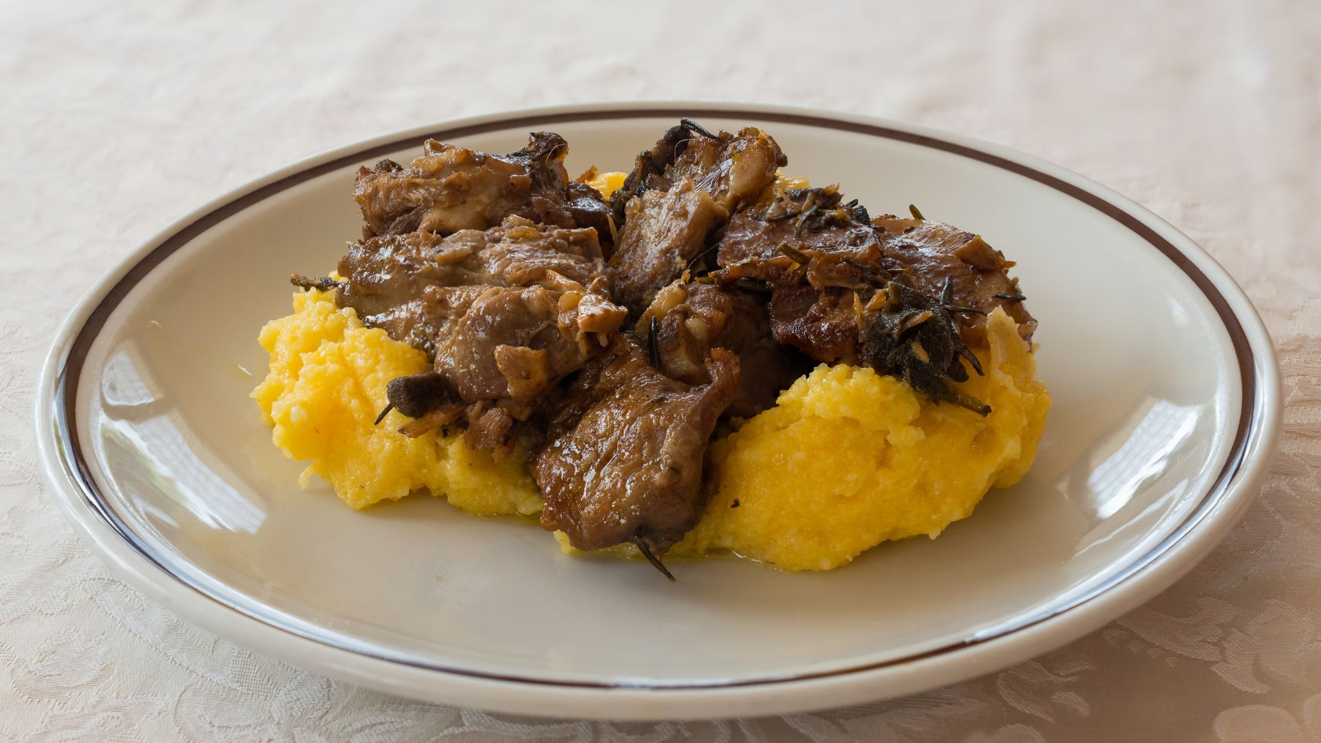 capretto arrosto in padella capretto arrosto in padella